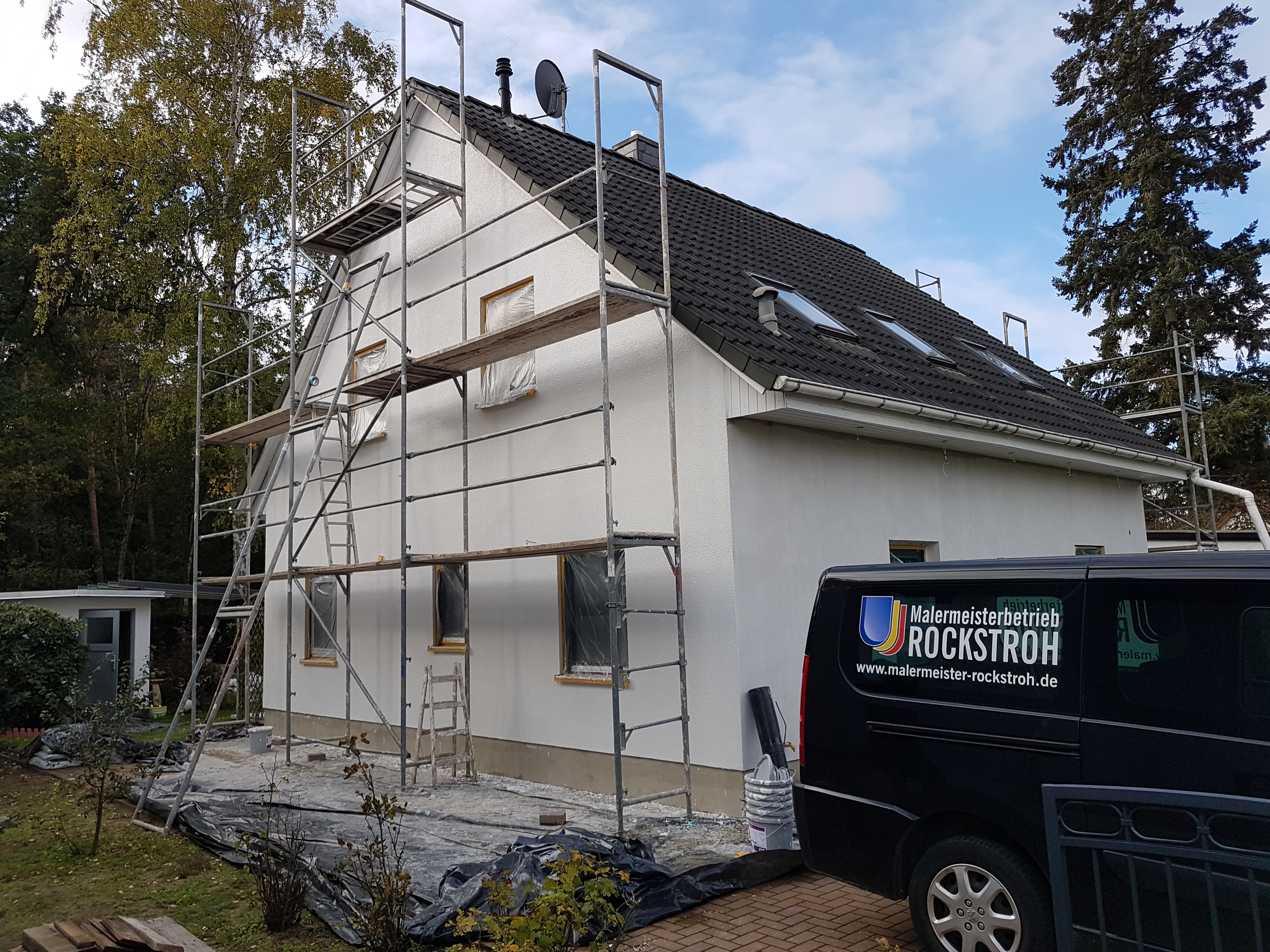 Fassadenanstrich weiss